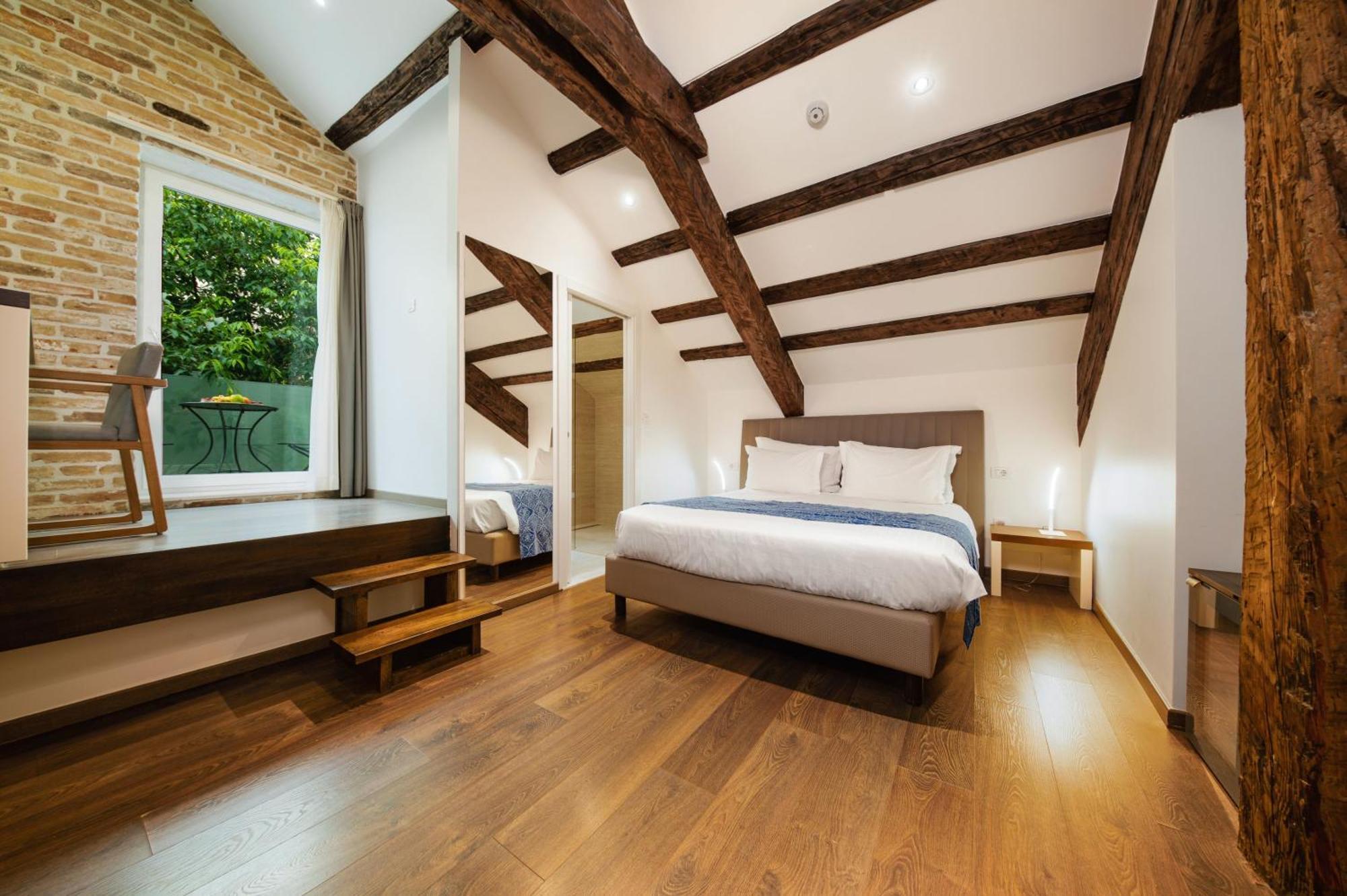Azur Palace Luxury Rooms Split Eksteriør billede